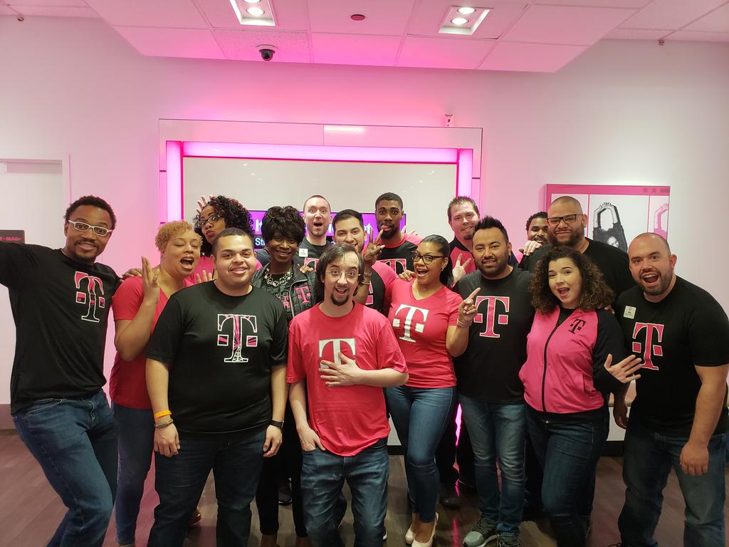 Look at this awesome crew finishing up leader ready training! 
@Kimmaly6 <a href="/jerseymercy/">Mercybel Peralta</a> <a href="/bgailmerritt/">Gail Merritt</a> <a href="/clay466/">Diana Clay</a> @MeliMelz33