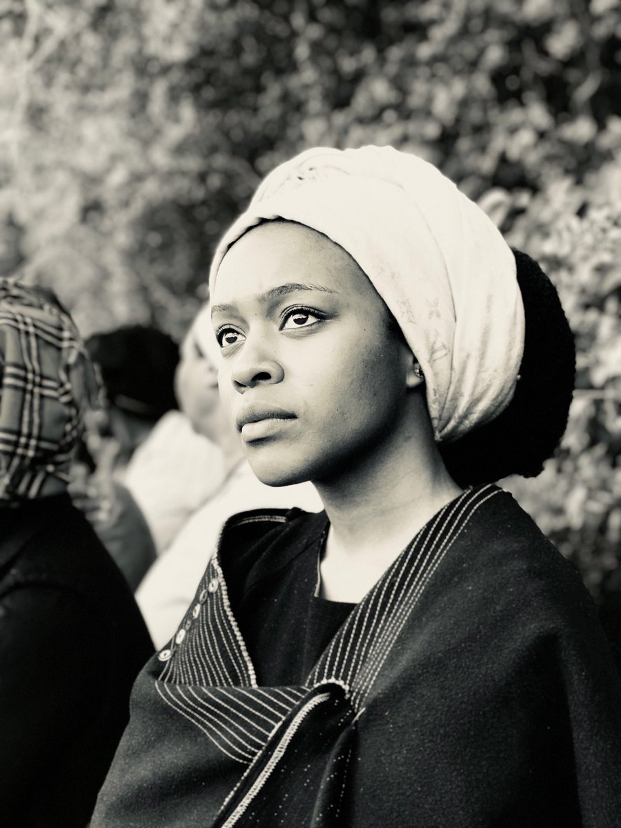 victordlamini's tweet photo. Nomzamo Mbatha outside Winnie Madikizela Mandela’s house as the sun begins to set https://t.co/TOLcGh3kTz
