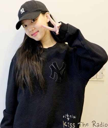 TWICE ナヨン着用帽子 MLB ヴィンテージスモール刺繍ロゴカーブ