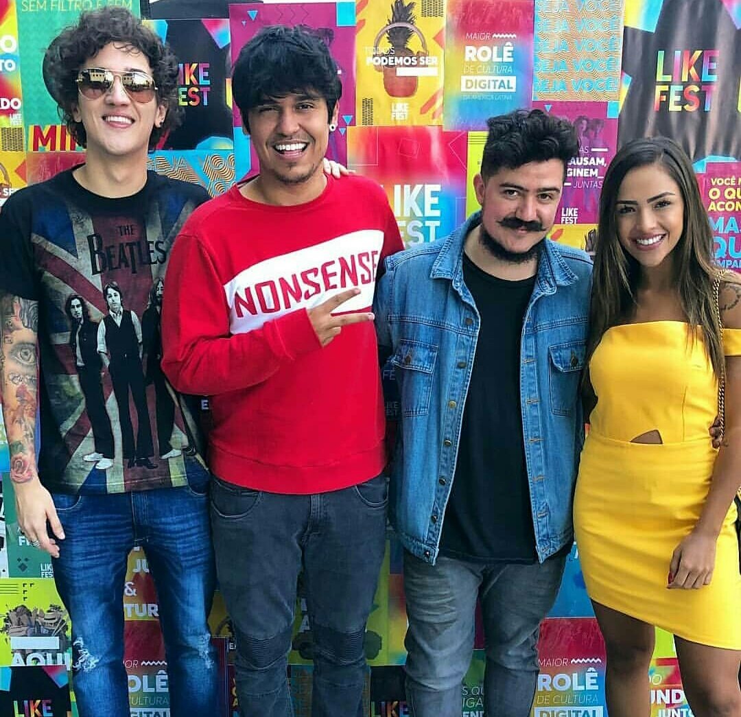 stockler_info's tweet photo. Preparados para o maior evento de cultura digital da América Latina? O megaevento vai juntar criadores de conteúdo,fãs,players do mercado de influenciadores e três gigantes do entretenimento: a Digital Stars, o Rock in Rio e a GloboSat 
Vem abril,2019 👊❤ #IssoÉDigitalStars https://t.co/TrS2DKWflQ