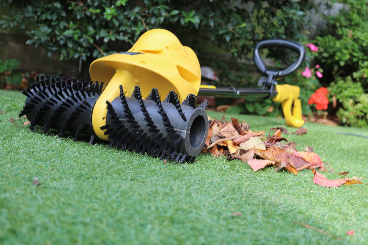 AGM Electric Artificial Grass Power Brush on SALE.....

#Attificialgrass #fakegrass
