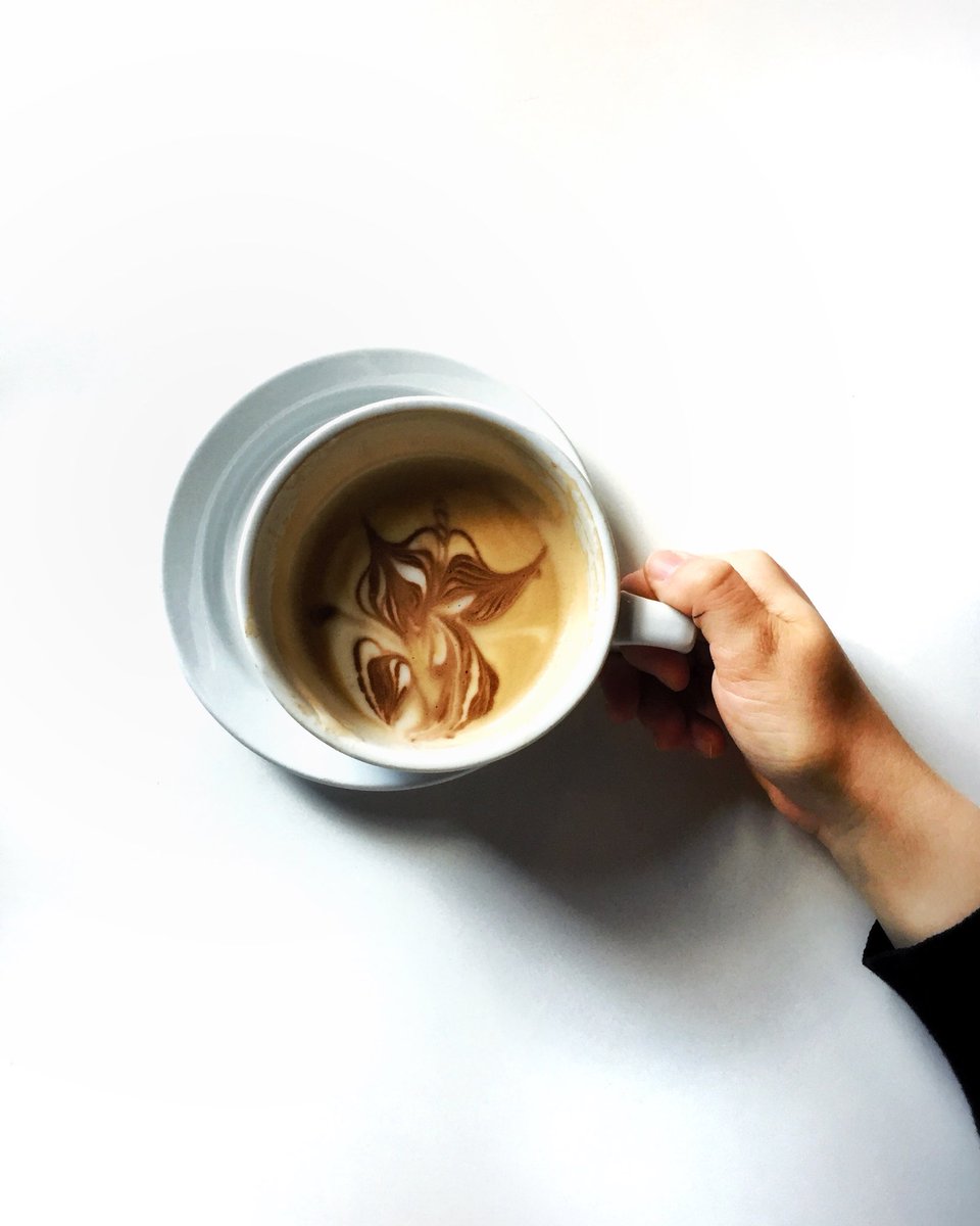 mrsteutashabani's tweet photo. I LOVE COFFEE! Retweet if you love coffee ☕️ yum yum 😋 #coffeetime #coffee #latte https://t.co/RVinNr1V5n