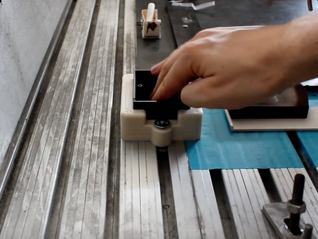 L'uso di strumenti come dime o staffe di montaggio aumenta in maniera importante l'efficienza di una linea di produzione, ma quanto sarebbe ancora più efficiente realizzarle in-house con una #Stampante3d? 
bit.ly/FABLineeProduz…
#3dprinter #3dprinting #FAB #additivemanufacturing