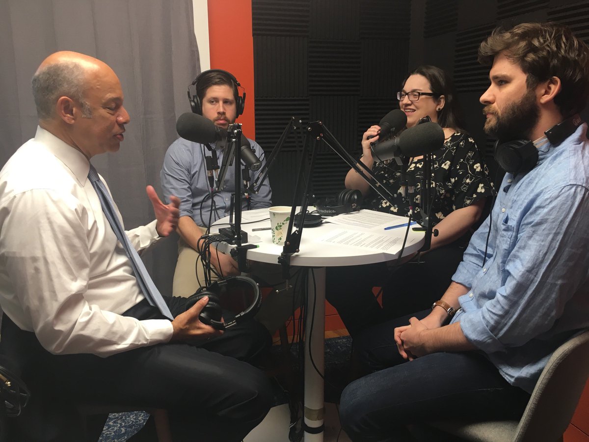 mookieam's tweet photo. We had a great chat on the #prosay #podcast with @PaulWeissLLP's Jeh Johnson about #cybersecurity. The episode drops over the weekend at https://t.co/nVy1uGzFLh https://t.co/IMUeO3Ylwf