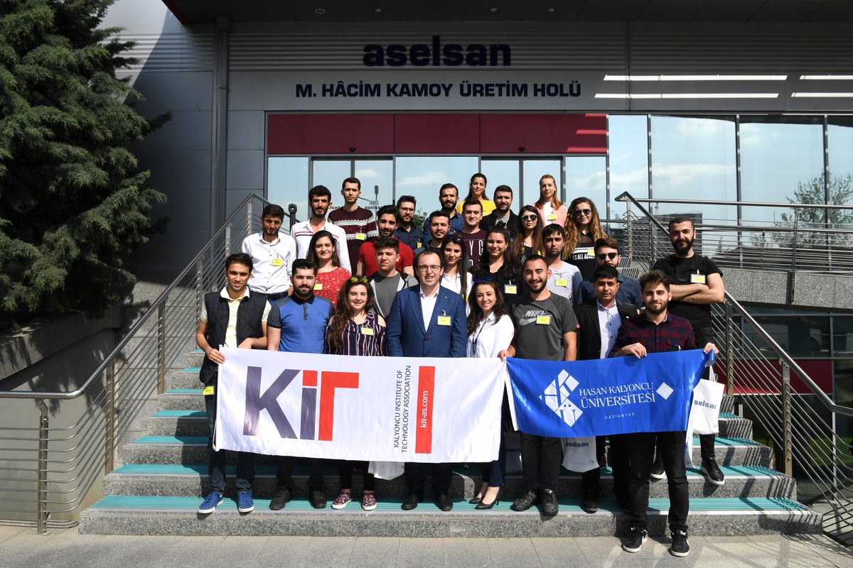 hku_kit's tweet photo. Türk Savunma Sanayisinin  en önemli şirketi olan ASELSAN'nın projeleri hakkında detaylı bilgi aldık. Ülkemizin yerli üretim kapasitesini arttırmak için HKU Mühendislik Fakültesi olarak daha fazla proje ve kalifiyeli mühendis yetiştirmeyi hedefliyoruz.#ProaktifHKU #kittrip https://t.co/FTURuNDWho
