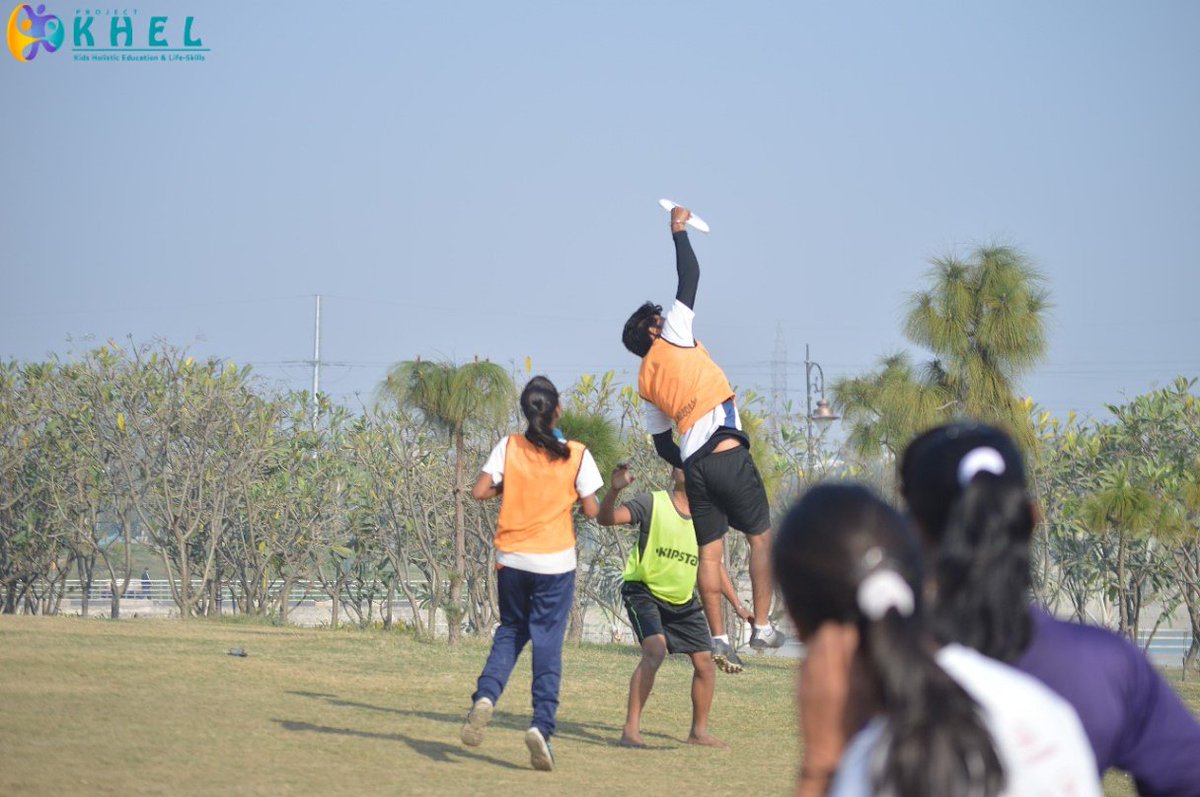 ProjectKHEL's tweet photo. Up up and away!
#ultimatefrisbee #Ultimate #playmatters #playfordevelopment #playforpeace #powerofplay #mixedgroups #genderequality https://t.co/ktDenhcKPH