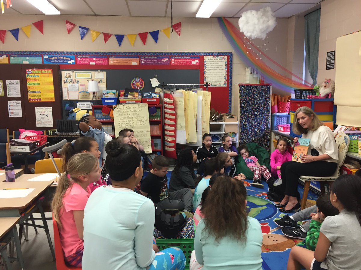 MaryannSRI's tweet photo. Reading with Gr 3 Trail Blazers at Leo Savoie School. Bright, curious and fun students who love to read and heat stories! https://t.co/j1O7Jxlrms