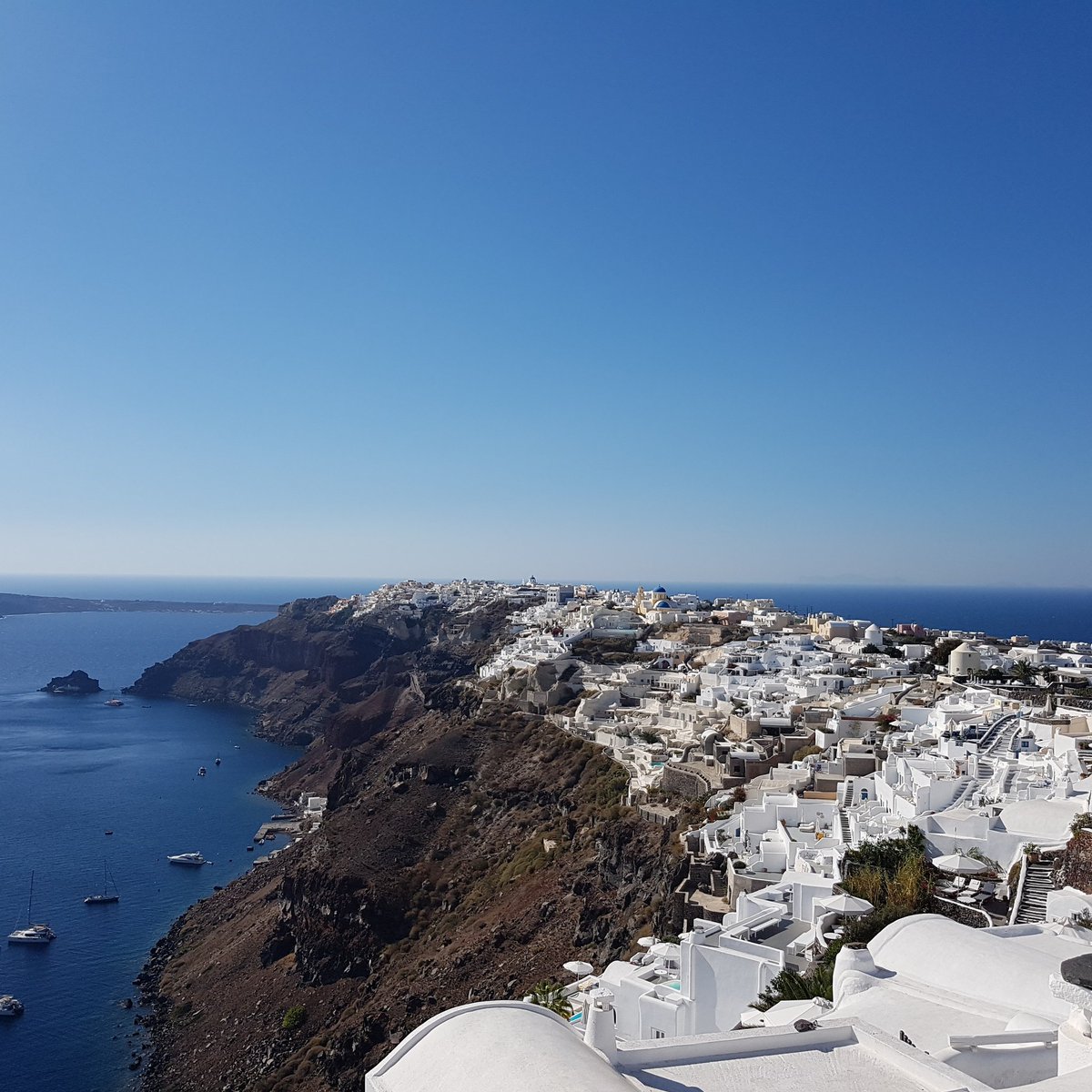CuratedGreece's tweet photo. #Santorini #blues
-with #CuratedGreece https://t.co/hhJs79ROPd