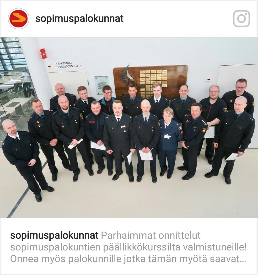 rautava_antti's tweet photo. #SPK43 yhteiskuvassa #pelastusopisto ’lla. https://t.co/B3EjtyIDok