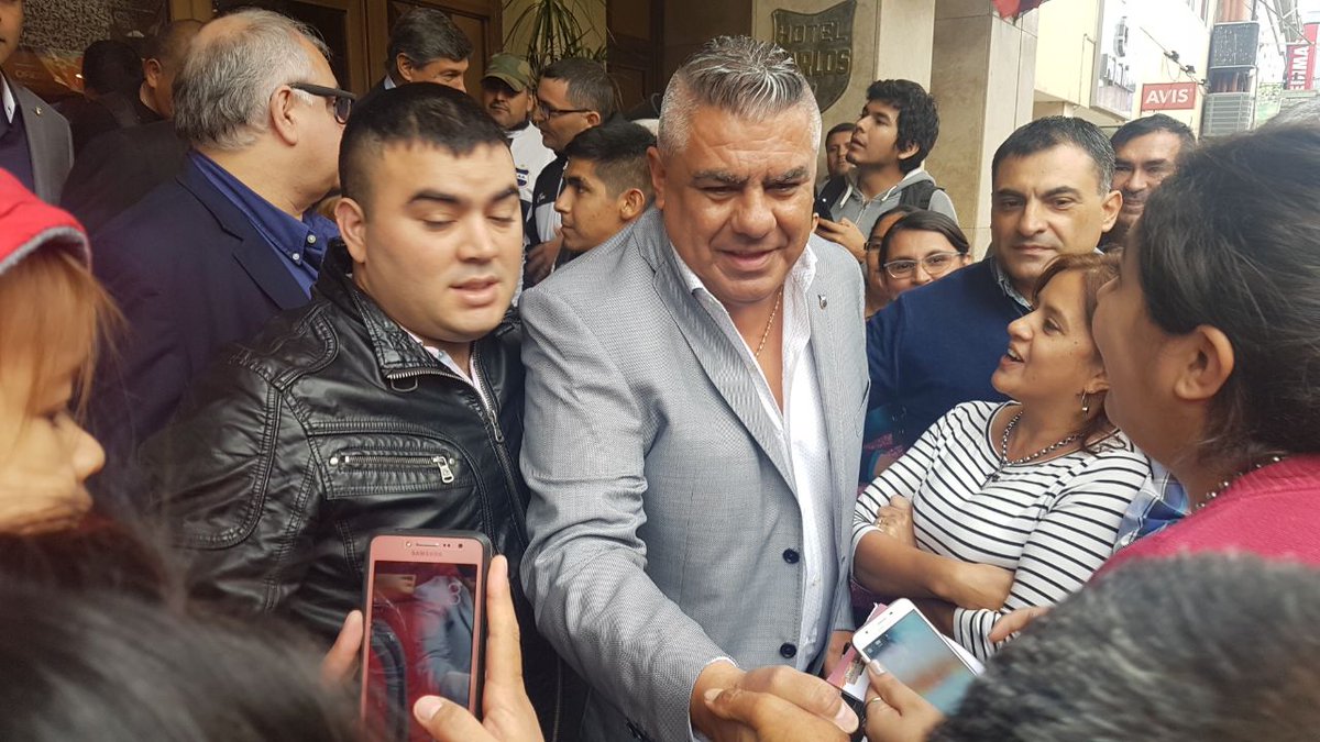 tapiachiqui's tweet photo. Gracias a todos la gente de Santiago por tantas muestras de afecto. ¡A seguir trabajando por un fútbol más equitativo y federal! https://t.co/JmQysas8On