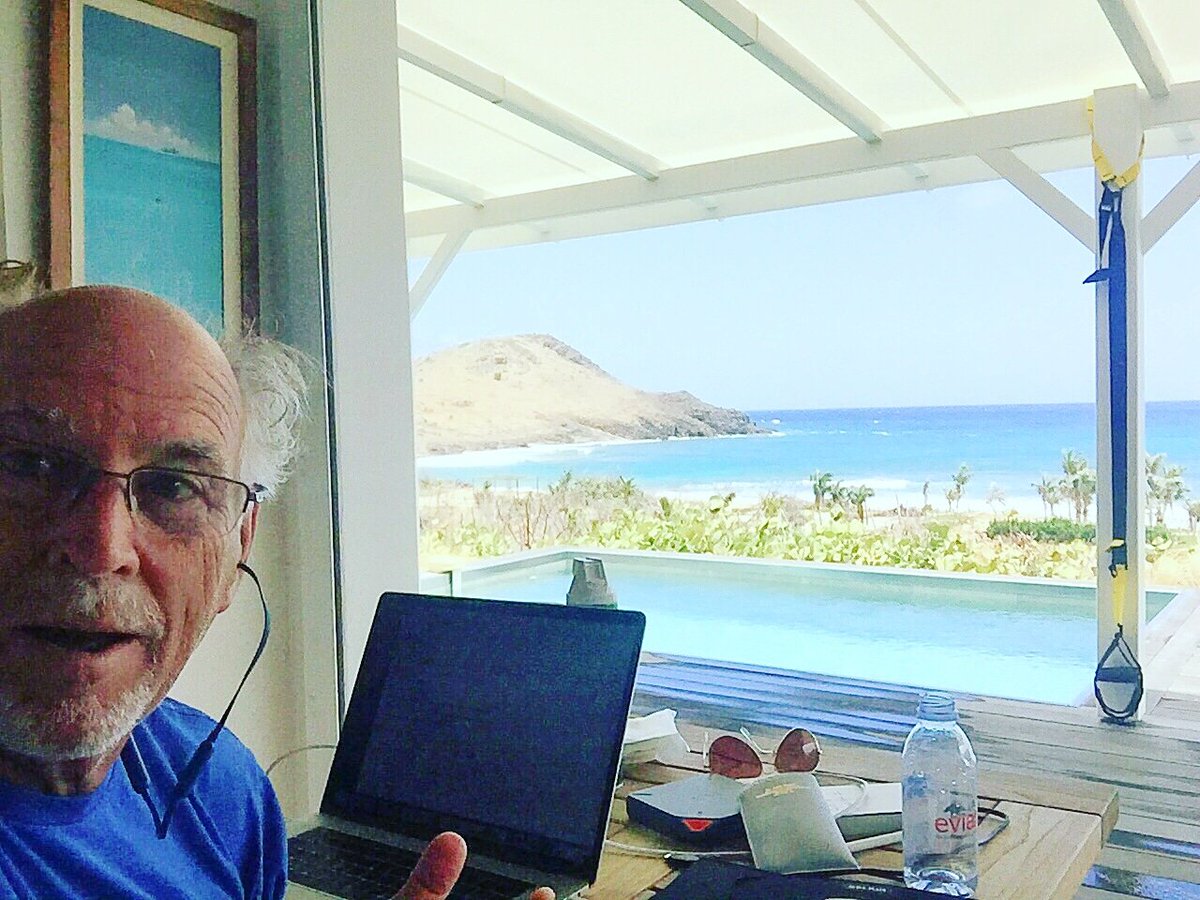 Jimmy Buffett tweet media