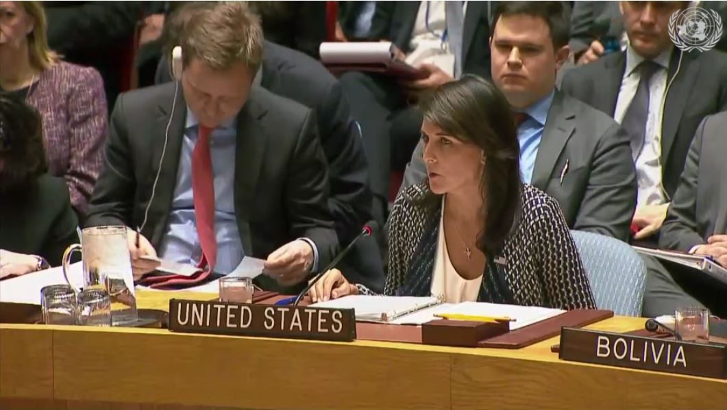 "El president encara no ha pres una decisió sobre possibles accions a Síria. Però si els EUA i els nostres aliats decidim d'actuar a Síria, serà en defensa dels principis que tots nosaltres hem acordat i que beneficien tots els països", avisa l'ambaixadora dels EUA, Nikki Haley.