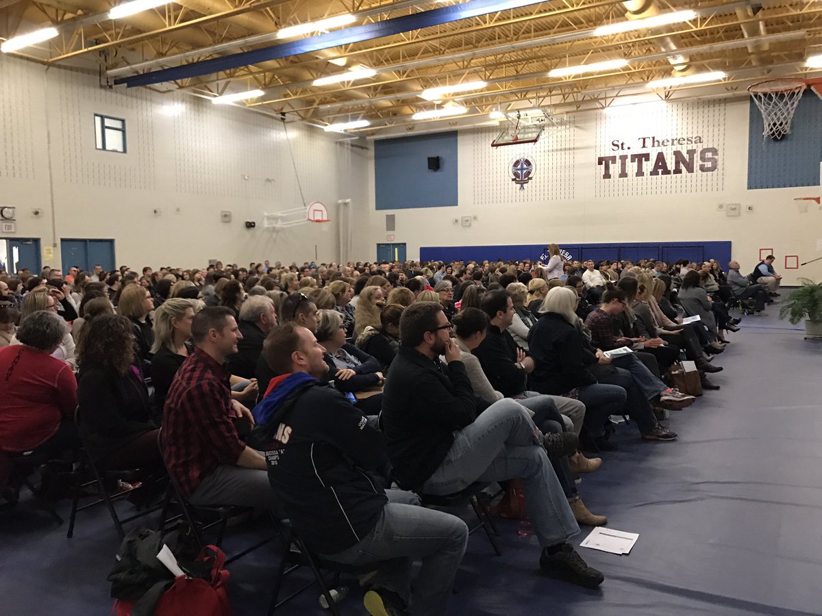 kshan_11's tweet photo. Staff of @ALCDSB learning about #UDL with great hospitality from @StTSecondary Thank you Liz for igniting the flame! #creatingexpertlearners https://t.co/AoEO7QGRxV