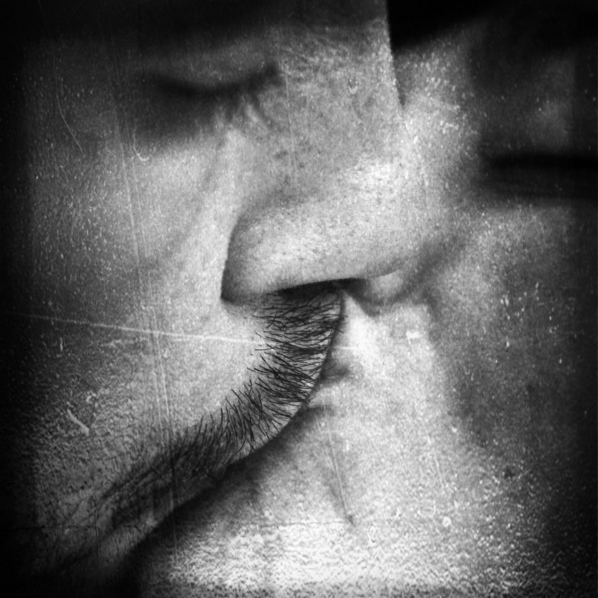 Noritrix's tweet photo. Ósculo
#Noritrix #ilustración #beso #kiss #amor #love #illustration #draw #lips #amazing #art #misociaesunicono #artist #photo #fotografia #photography https://t.co/jX4yQIuhWP