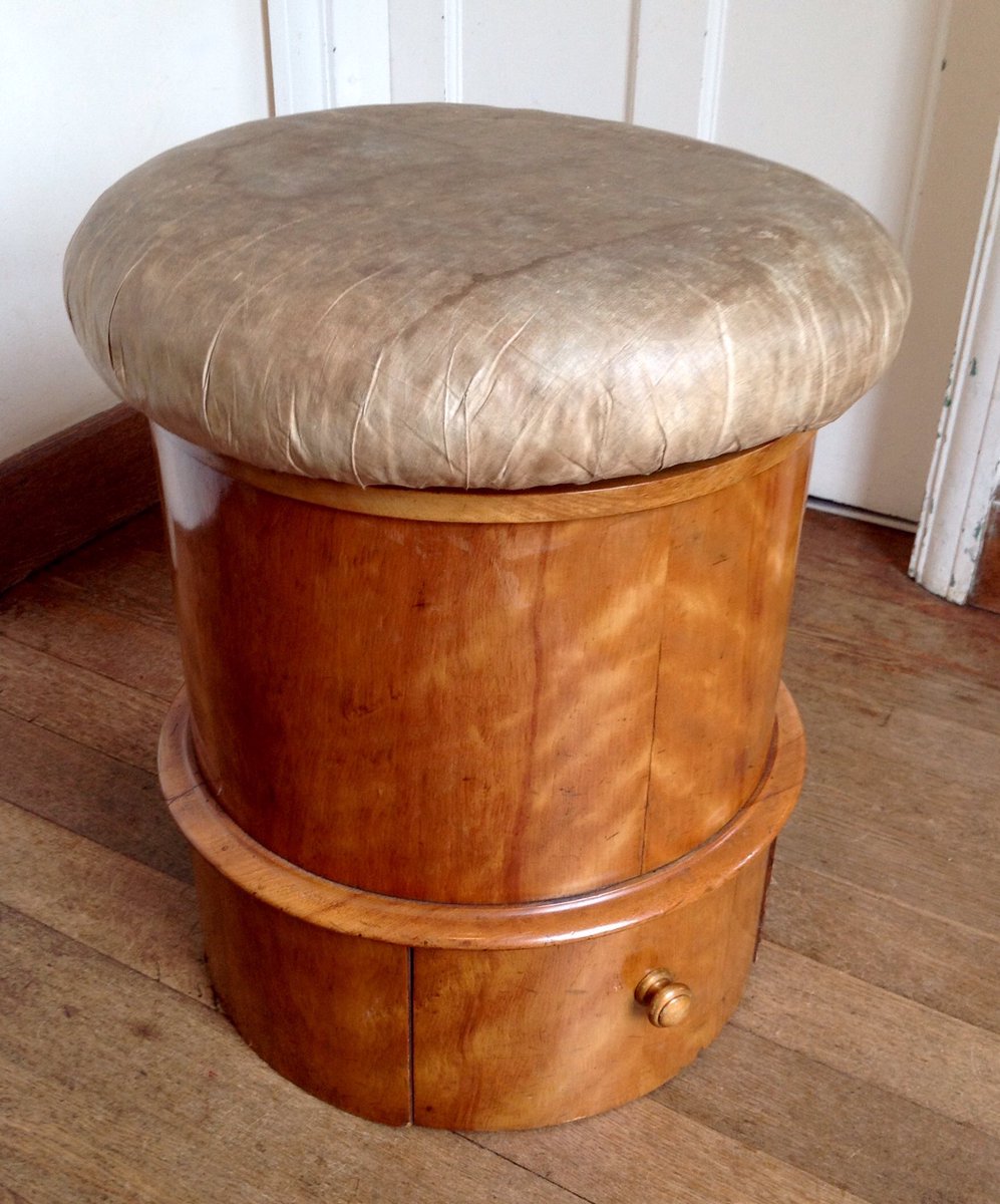 eversleybarn's tweet photo. #antique #victorian #drumstool #satinbirch #satin #birchwood #storage £190 #stools #chairs #antiquefurniture #bedroom #bedroomfurniture #interiors #decorativeantiques #homefurnishings #antiques #salvage #vintage #fineart #judismithantiques https://t.co/25YaSK4JmM https://t.co/AXz3JjDbfg