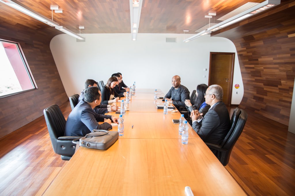 libansoleman's tweet photo. Félicitations au #FGIS pour la conduite de l’avancée des projets structurants avec des #investisseurs qui confirment une fois de plus l’attractivité du cadre des affaires au #Gabon! https://t.co/zDK6tejibR