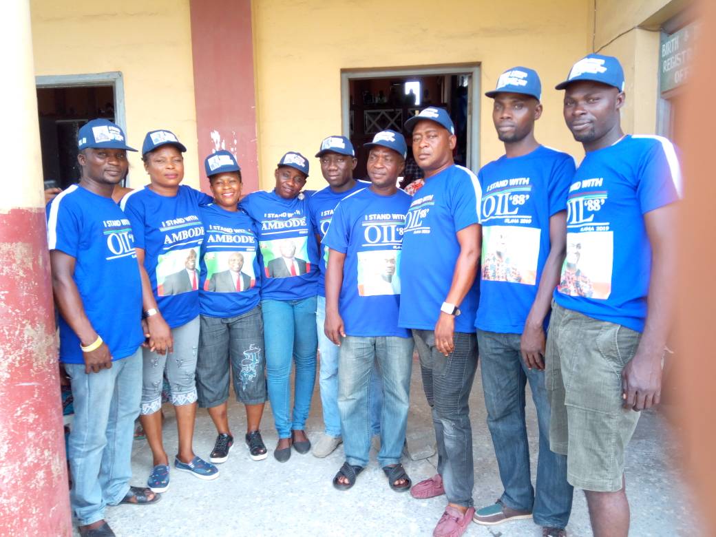 hon_oil's tweet photo. TEAM OIL '88' during Badagry APC endorsement of Ambode for second term at a Town Hall Meeting held yesterday in Badagry. 
#Badagry #OIL88  @AkinwunmiAmbode @APCNigeria @AsiwajuTinubu @irepbdg_ @engrsetonjid @lshaofficial @mudashiru_obasa @Gidi_Traffic @WusuPedepo https://t.co/ATvVjObRtY
