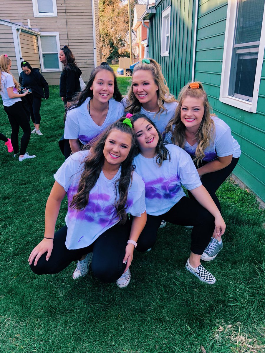 TriSigma_RU's tweet photo. Nothing better than our sisters and A I R B A N D S #5peat #issafam 🥇🏆💜 https://t.co/BRd5egs3zf