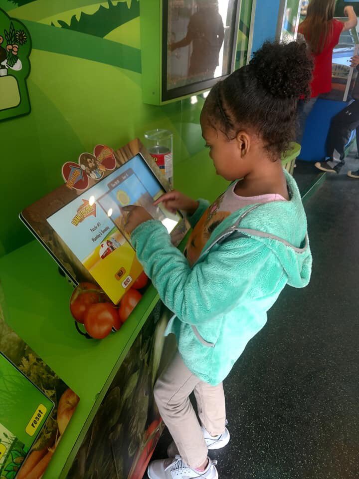 WynneInt's tweet photo. Nutrien’s Seed Survivor Mobile display is a plant nutrient classroom on wheels!– Nutrien Ltd. is teaching the next generation about growing healthy plants and where food comes from through Seed Survivor. Partnering with the Arkansas Farm Bureau Foundation/Ag in the Classroom. https://t.co/VZDW0mPuOH