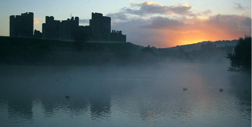 It's #Fridaythe13th so why not take a look at some of #Wales Myths and Legends wales.com/myths-and-lege…