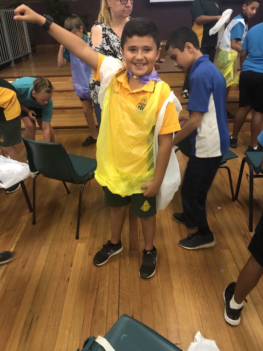 MissAVassallo's tweet photo. Students had a fantastic day with the yLead Team on Thursday learning invaluable skills that can make them every day heroes! @CarlyLHarding @BronwynGYork @_djhall @yLeadAustralia #yLead #WeCanBeHeroes https://t.co/NyoQVc0GF3