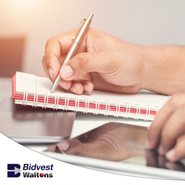 Nobody takes minutes at a meeting quite like you. We think you’re pretty amazing. #Waltonslove. 
Get your Parker rollerball chrome pen for only R594.00 right here: bit.ly/2pF6Rmf