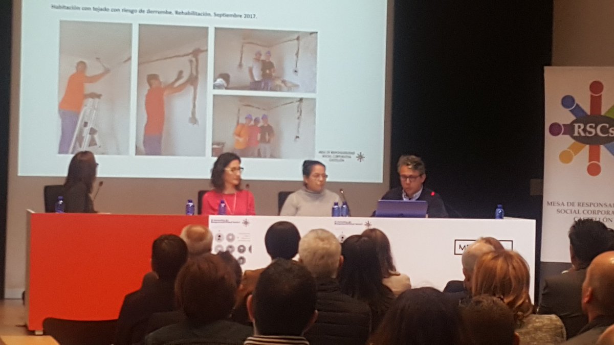 Corresponsables's tweet photo. Ya en marcha la interesante Mesa Redonda sobre "todo lo que podemos hacer a través de las relaciones" en las II Jornadas de #RSE de la #MesaRSC @RsCcastellon #Castellon https://t.co/C3vmw0LRRR