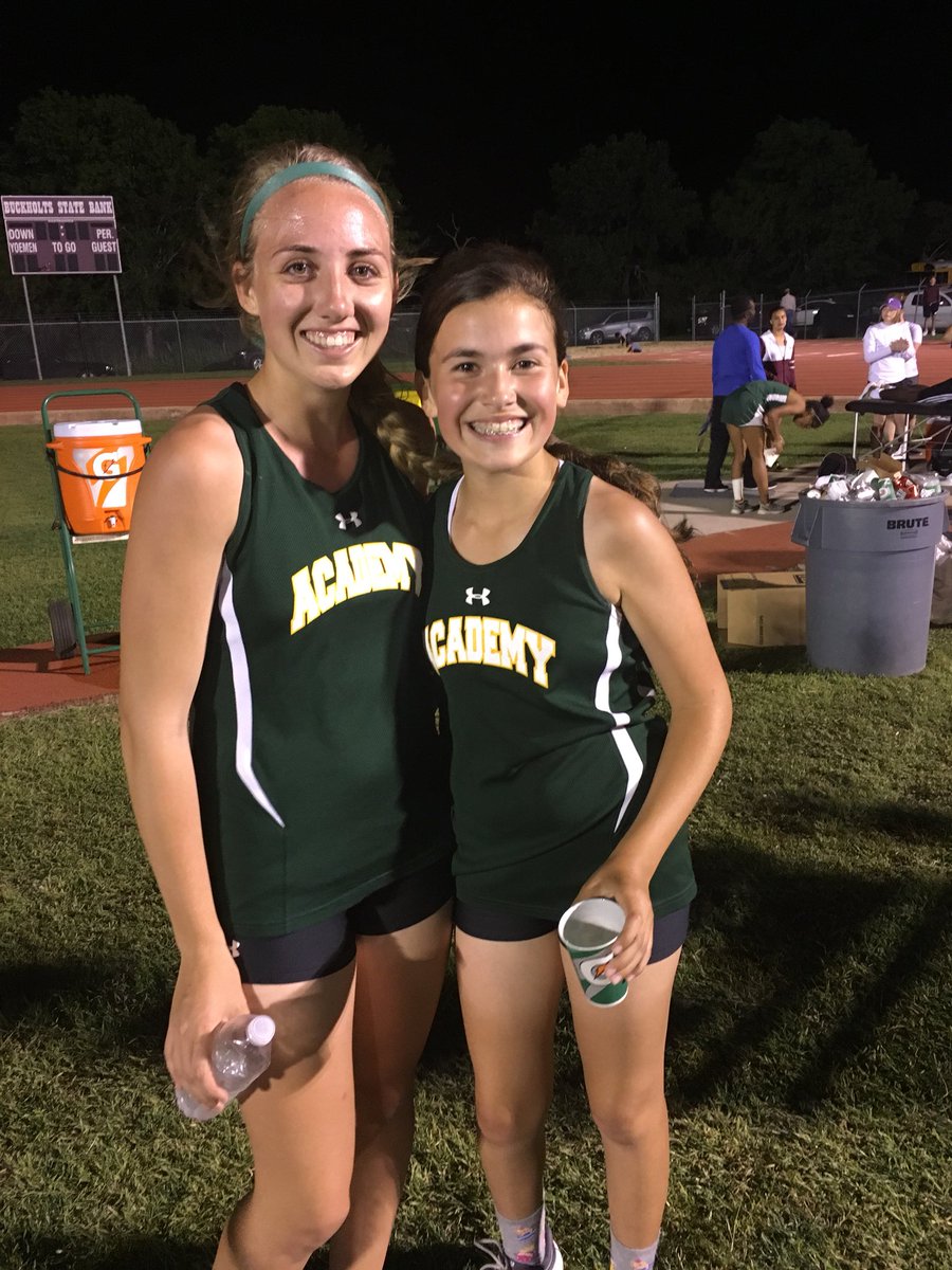 AISDBeeBoosters's tweet photo. #AHSTrackAndField #LadyBees #flybumblebeesfly
•V Girls 1600M Run:
🥈Jenna Brazeal 2nd Advancing to Area!!
🏅Olivia Queen 6th
•800M Run:
🥇Jenna Brazeal-1st
Advancing to Area!
🏅Emma Respondek-5th https://t.co/KJsEsXx2Cf