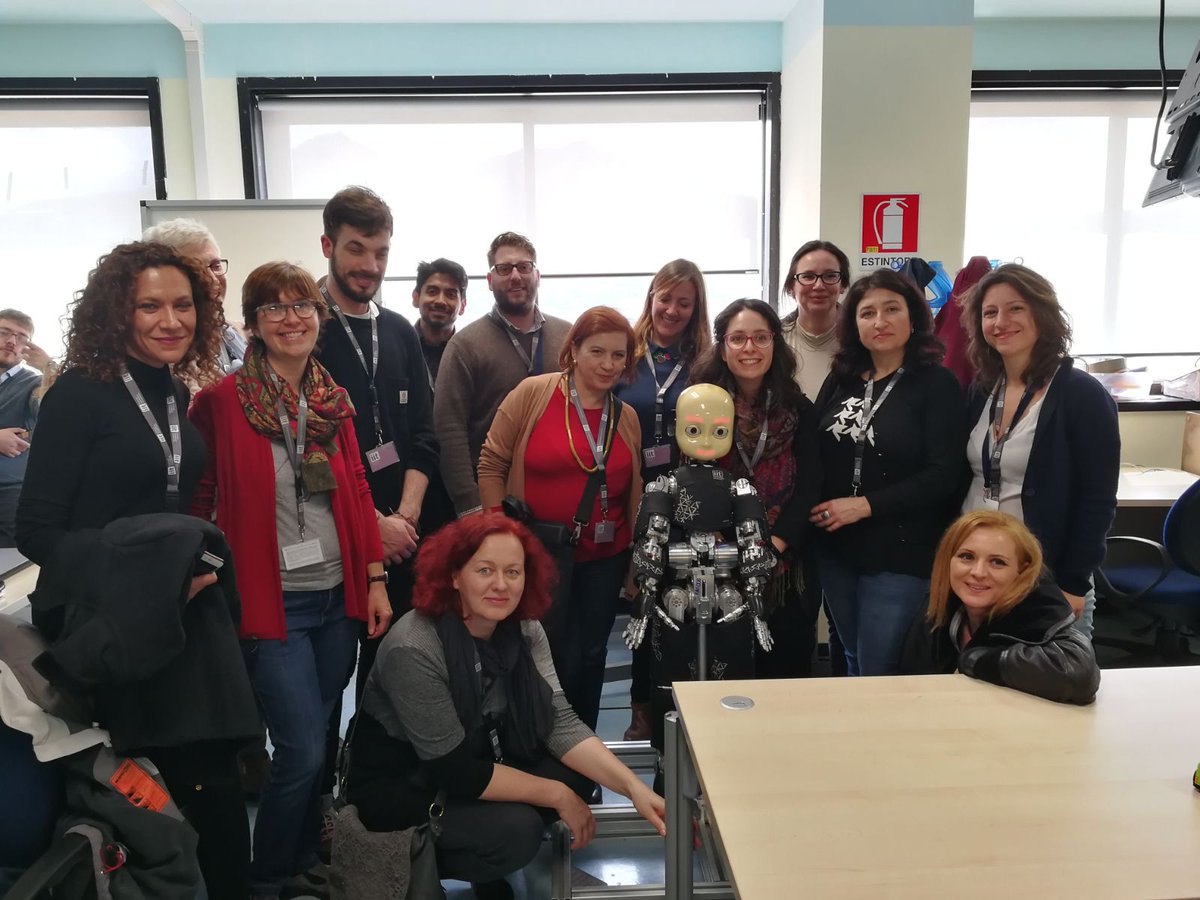 Urbact_IT's tweet photo. Quale interazione tra social e robot in futuro? Partner @InteractiveCit a @IITalk, leader ecosistema innovazione di Genova #interactiveGenoa https://t.co/ZeSrUPREMO