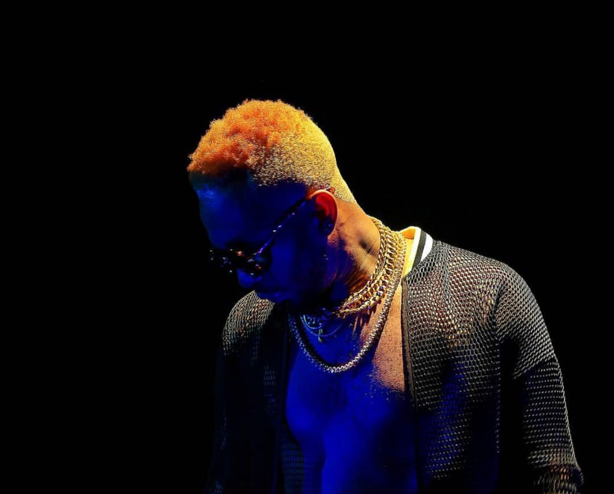 CloudsMediaLive's tweet image. #TwoFiveFive
Baraka the Prince ni mdogo wangu lakini ni mshamba sana sikumtongoza Naj ila nilimtumia meseji faragha (DM) kumuuliza baadhi ya bei ya vitu Kule. #RomyJones