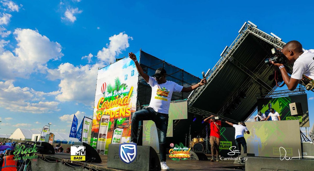 khoza_mark's tweet photo. aw sthobe esihl..
@DLS_Dimondlife @Greg_RDS @RockDaShades_SA https://t.co/UNk6dmlpRQ