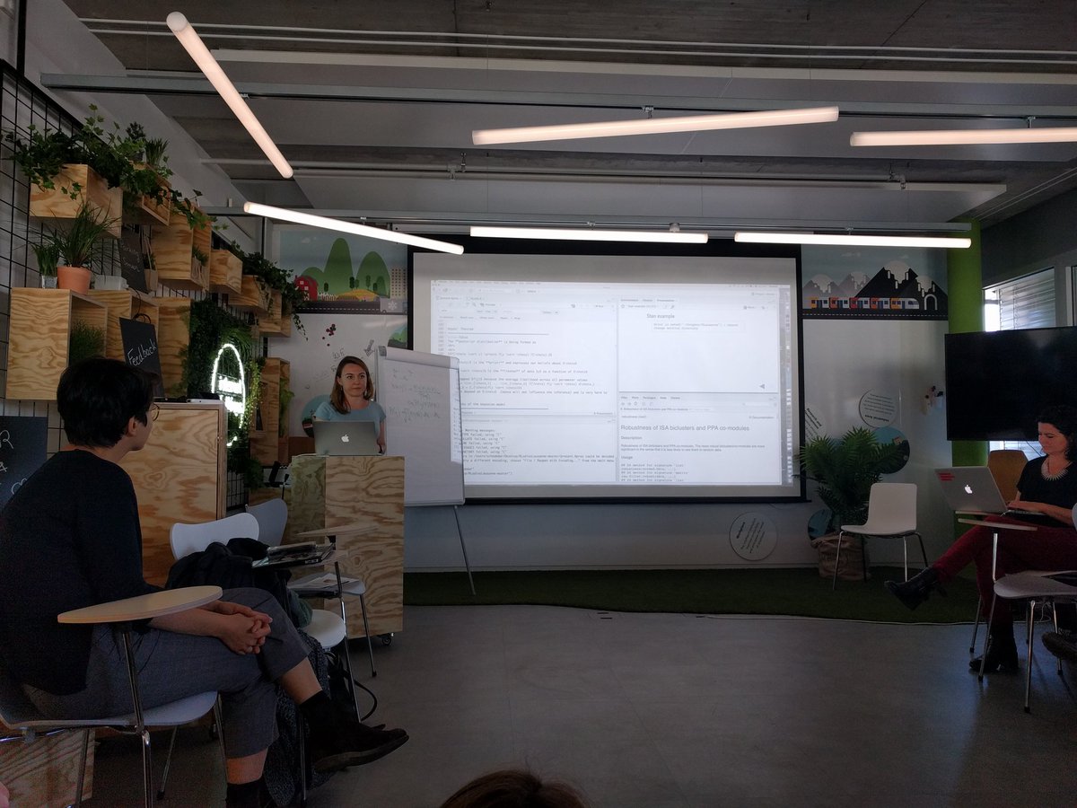 sinarueeger's tweet photo. Bayesian stats in R @RLadiesLausanne : hats off to @liza_p_semenova to present just minutes after her mac broke down! 💪 https://t.co/vnwAec0tEv