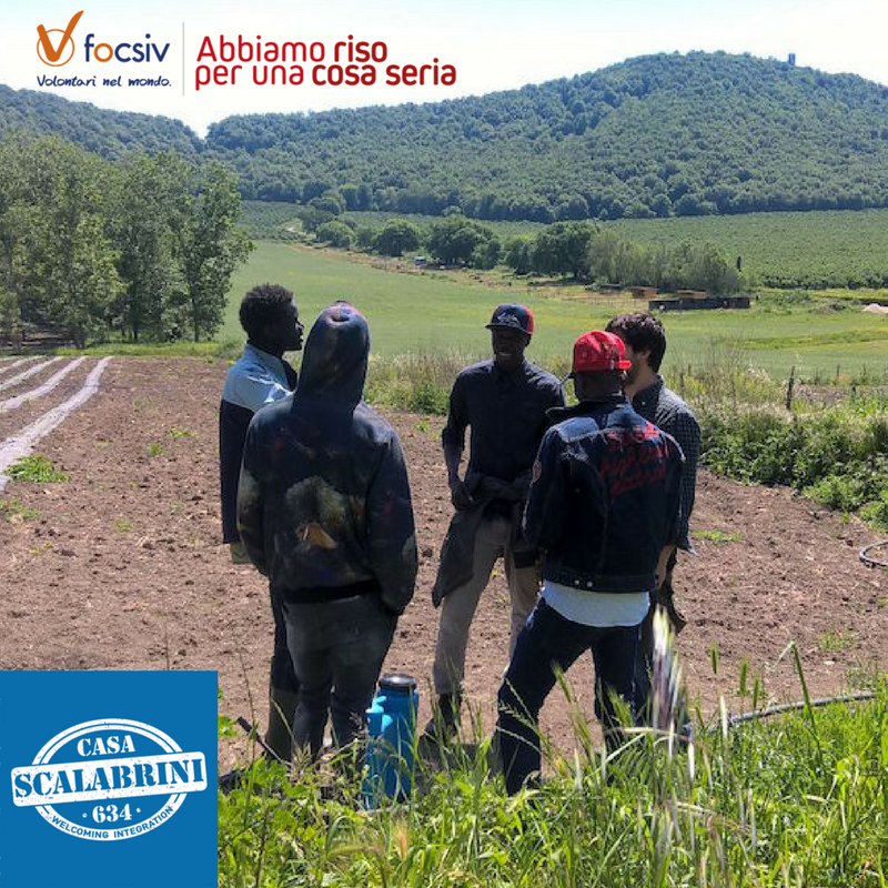 FOCSIV's tweet photo. Casa Scalabrini da 130 anni al servizio di migranti e rifugiati in 32 paesi del mondo per la promozione della cultura dell’incontro, accoglienza e integrazione tra #rifugiati, #migranti e comunità locale. #risoxunacosaseria https://t.co/IT9INMKy8s https://t.co/Z9r5hXnzd0