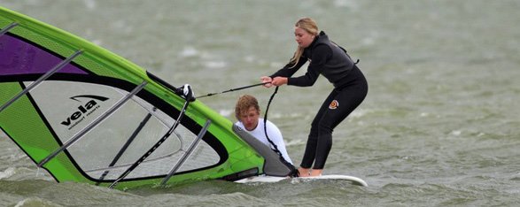 Vrijdag 20 t/m zondag 22 april vinden de opleidingen Windsurfinstructeur 2 en 3 plaats. Een mooie kans om jouw windsurfskills te verbeteren en om straks andere mensen te mogen begeleiden bij hun eerste meters op de windsurfplank! 🏄 Meer informatie 👉 mi8.ly/rnmqvm