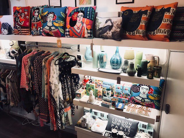 mapgiftshop's tweet photo. These are a few of our #favourite #things #ReadyForTheWeekend #newin #shelves #minirefurb https://t.co/65H8gCK2dd