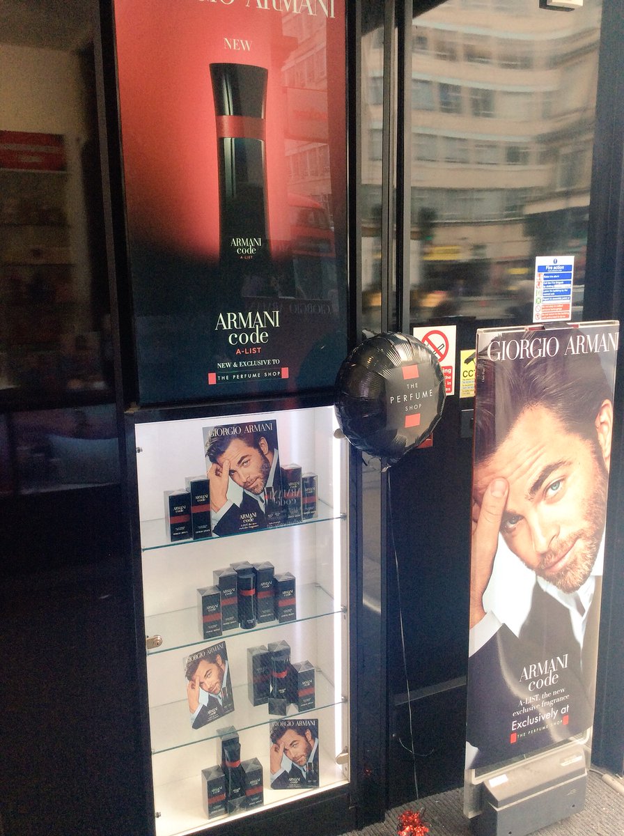 TPSOxSt5's tweet photo. We are glad to announce that you are invited to try the new , limited and exclusive Armani Code...Don’t worry, you’re on our A-List 😉🥂📸 @_JoeSouthall @stevendaytps @michelle_tyson1 #CentralLondonAListers #ArmaniCodeBestArea https://t.co/K3ET3KGOLM