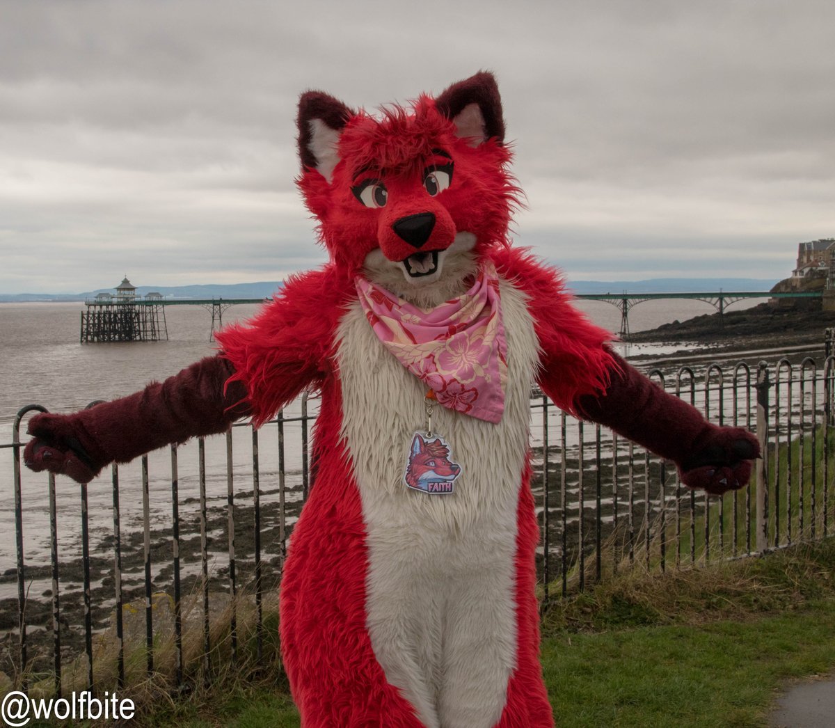 TiaanFaith's tweet photo. Enjoying my visit to the seashore while at @jftwconvention ^^
Have a wonderful #FursuitFriday everyone ❤️
Photo by @wolfbite15 https://t.co/nAwTawBUKW