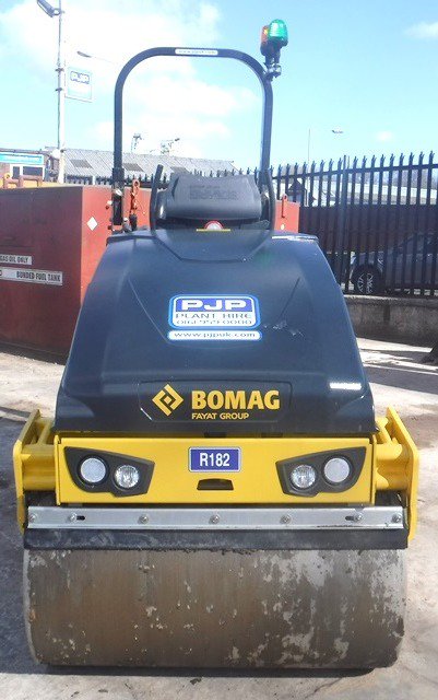 Stolen New 2018 BW120AD-5 101880382542 over the weekend from the Runcorn area photos are of the roller when delivered any information please inform <a href="/pjphire/">PJP Plant Hire</a> @BTEPlantSales <a href="/BOMAGBuzz/">BOMAG GB</a>  😡😡