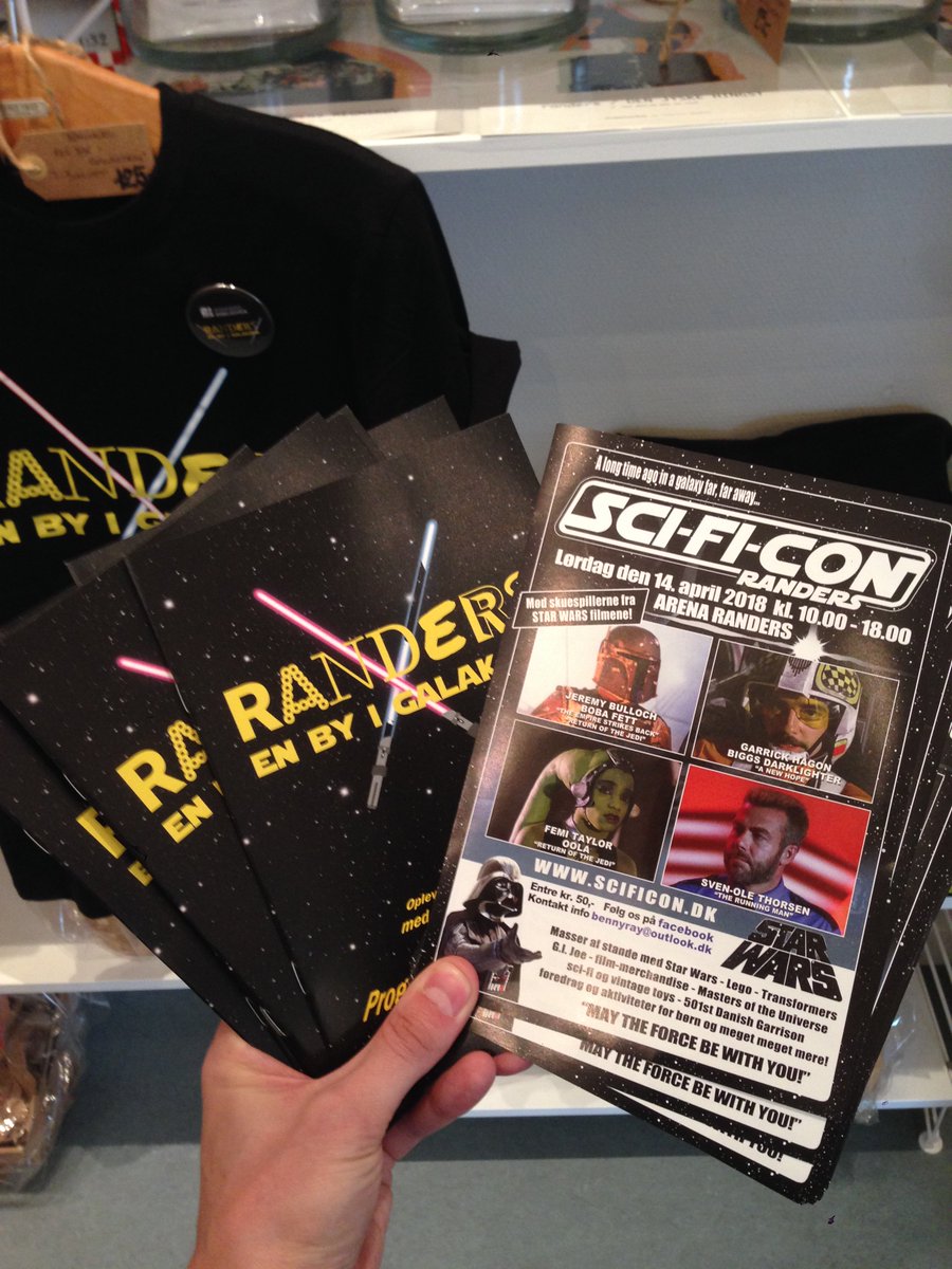 visitranders's tweet photo. Stor weekend i vente i Randers, hvor den står på masser af Star Wars oplevelser! Vi er så klar til 'Randers - en by i galaksen', som i dag skydes i gang med en samling af effekter fra Star Wars universet på Randers Bibliotek inden der i morgen er Sci-Fi-Con messe i Arena Randers. https://t.co/lnKNjtvij6