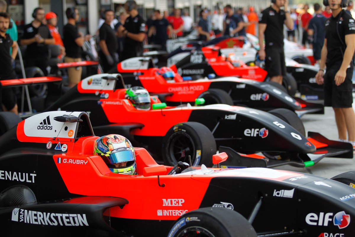 FRNECUP's tweet photo. NEWS: They're back! @Tech1Racing are all set to field their four #FormulaRenault drivers in our opening two rounds at Pau and Monza! Hit the link for the full story! >> https://t.co/yb10FBpojz #FRNEC #RenaultSport #Tech1 https://t.co/N6JrGYuckH