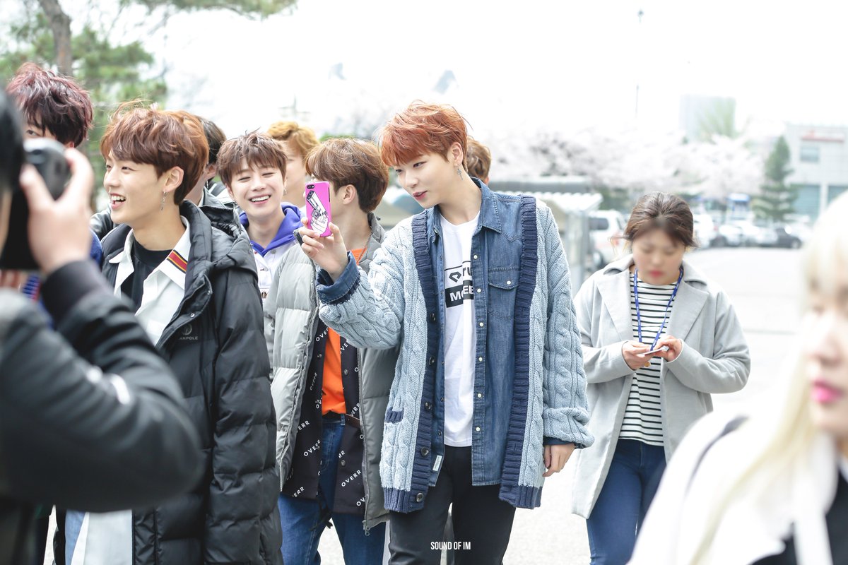 SOUNDOFIM's tweet image. 180406
셀카 풀어줘 즁아 ㅠㅠ 

#기중 #김기중 #유앤비 #아이엠 #IM #UNB #KIJUNG