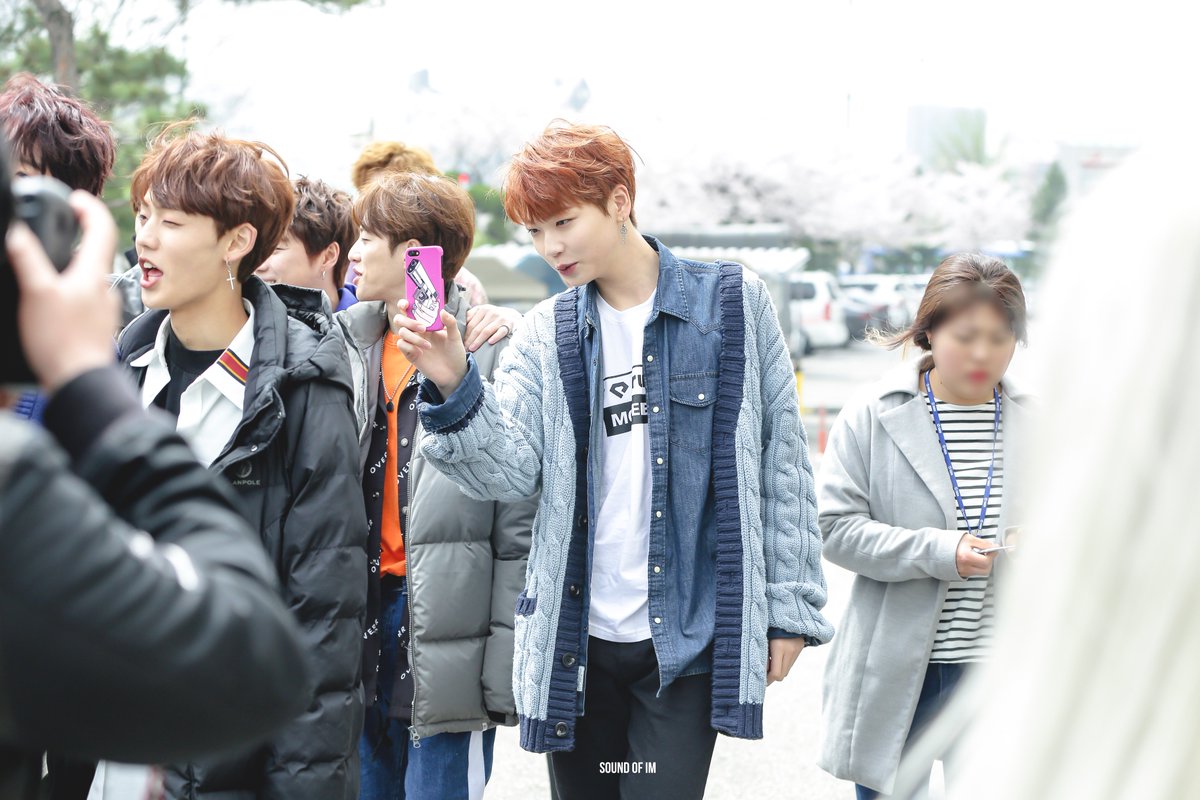 SOUNDOFIM's tweet image. 180406
셀카 풀어줘 즁아 ㅠㅠ 

#기중 #김기중 #유앤비 #아이엠 #IM #UNB #KIJUNG