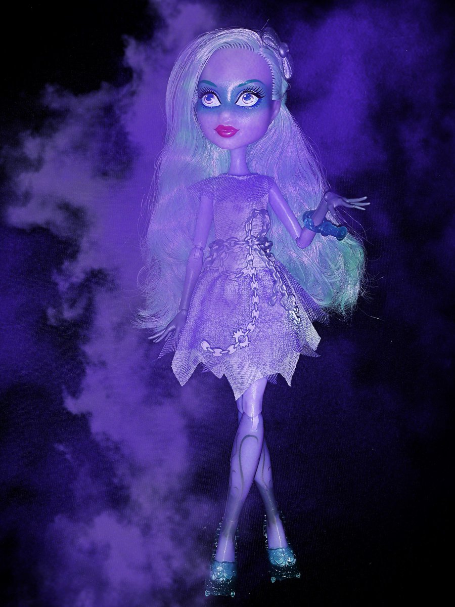 monster high haunted twyla