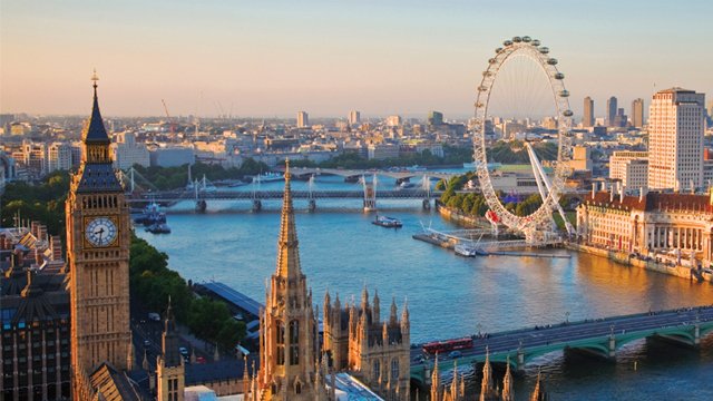 degepolCOM's tweet photo. Ladies and Gentlemen,

this is our #lastcall for #COM2LDN !

Unser Anmeldeschluss ist diesen Sonntag. 

Alle Informationen und Hinreise zu unserer zweiten großartigen Exkursion findet ihr unter: https://t.co/DfzlqYCept

Photo-credit belongs to @visitlondon https://t.co/E7KQ1g1fEa https://t.co/2mKIzsnqlS