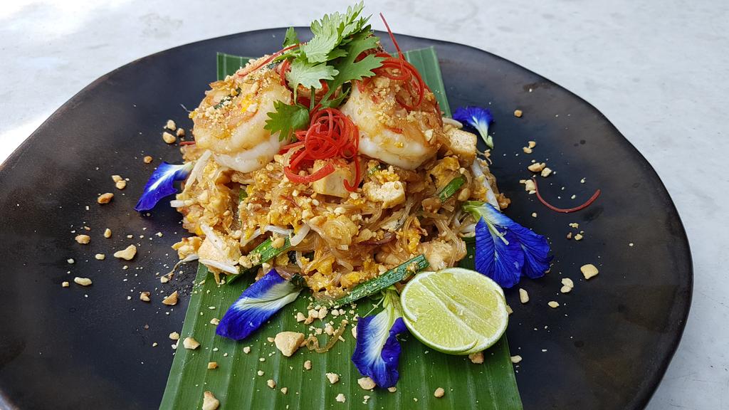 wineportfolio's tweet photo. @ the Siam cooking school today learning how to make Pad Thai.
#wpthai #thailand #padthai #thaifood https://t.co/5Og7j0xuyk