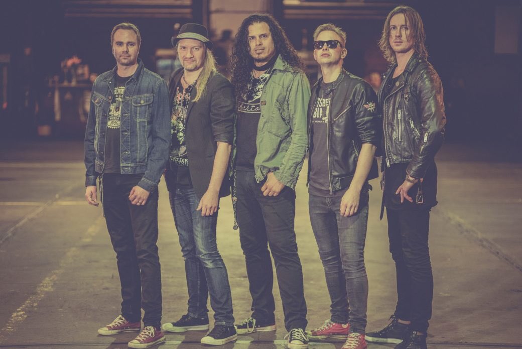 O. One live in stockholm 2014. E. E. L.