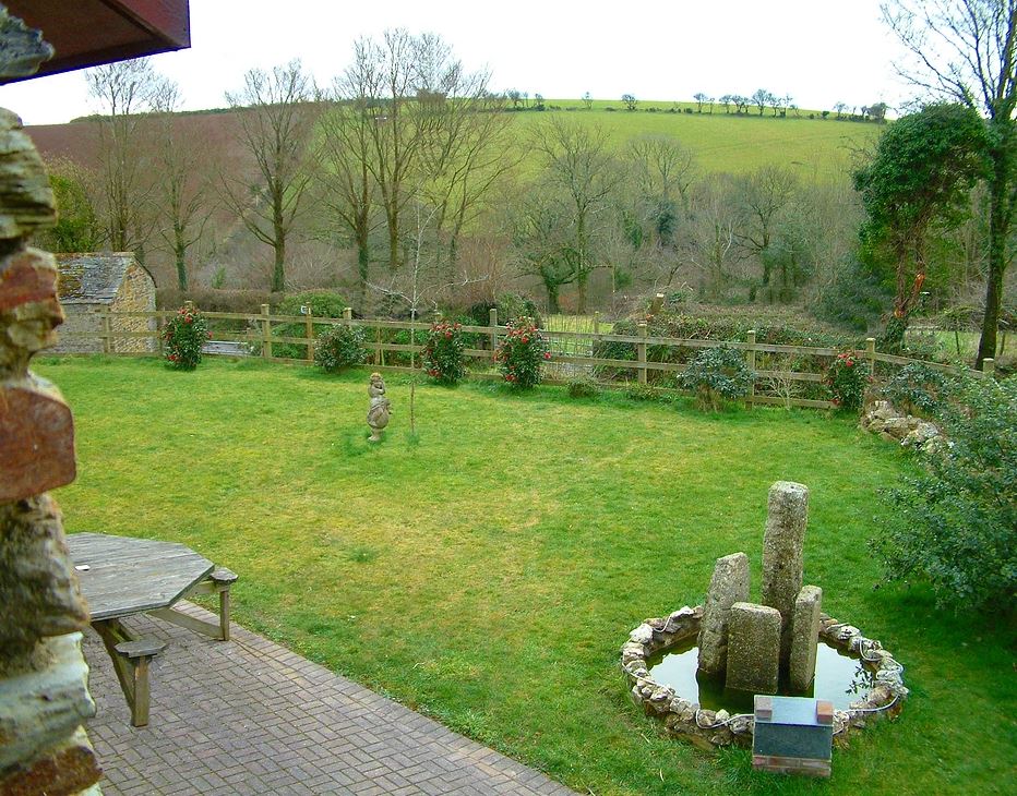 TheHolidayCots's tweet photo. A Little Bit Of Heaven offers wonderful, accessible accommodation that is ideal for relaxing and unwinding in the glorious countryside. 
https://t.co/d4ZgSptfcH
#StVeep #Lostwithiel #Cornwall #England #Holiday #Travel #DisabledAccess #Nature #Countryside #Farm #PetFriendly https://t.co/S9mew1rqmX