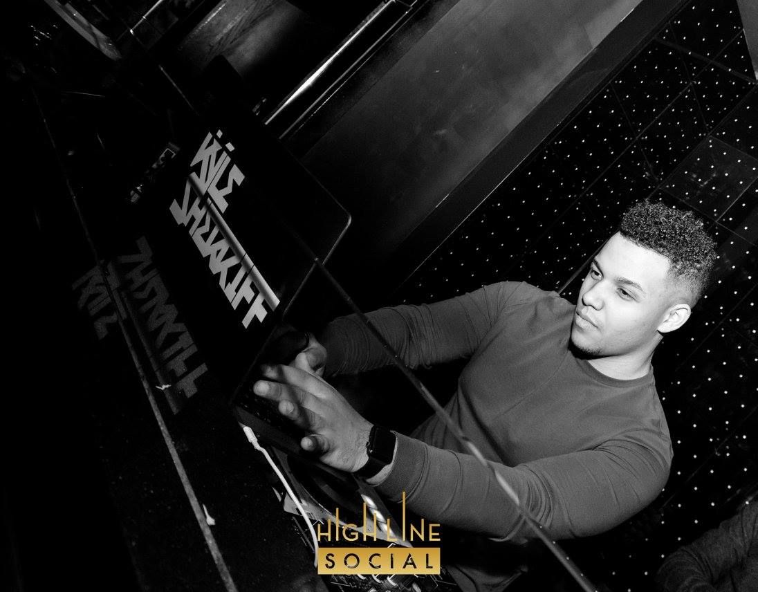 Ready for another Saturday night @RW_Birmingham 💃? High Line Social is back this week with 🎧 @DJKylesherriff and live sax 🎷<a href="/AndySaxUK/">Andy Sax</a> 10pm - 3am