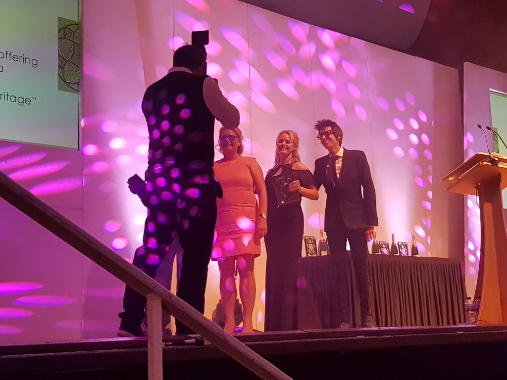 Exeter_Gin's tweet photo. Big 🙌 to @ExeterLivingAwd for a FAB night! So pleased to have won an award for New Business. Thank you to all the businesses that have supported us #bigthankyous❤️ https://t.co/dNFXAMIiYQ