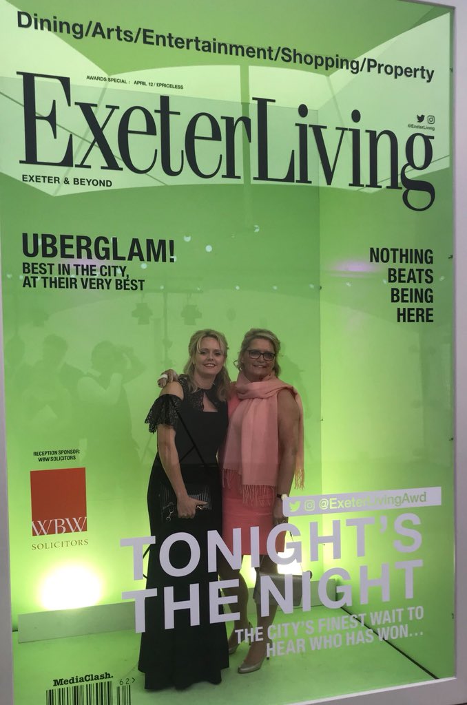 Exeter_Gin's tweet photo. Big 🙌 to @ExeterLivingAwd for a FAB night! So pleased to have won an award for New Business. Thank you to all the businesses that have supported us #bigthankyous❤️ https://t.co/dNFXAMIiYQ